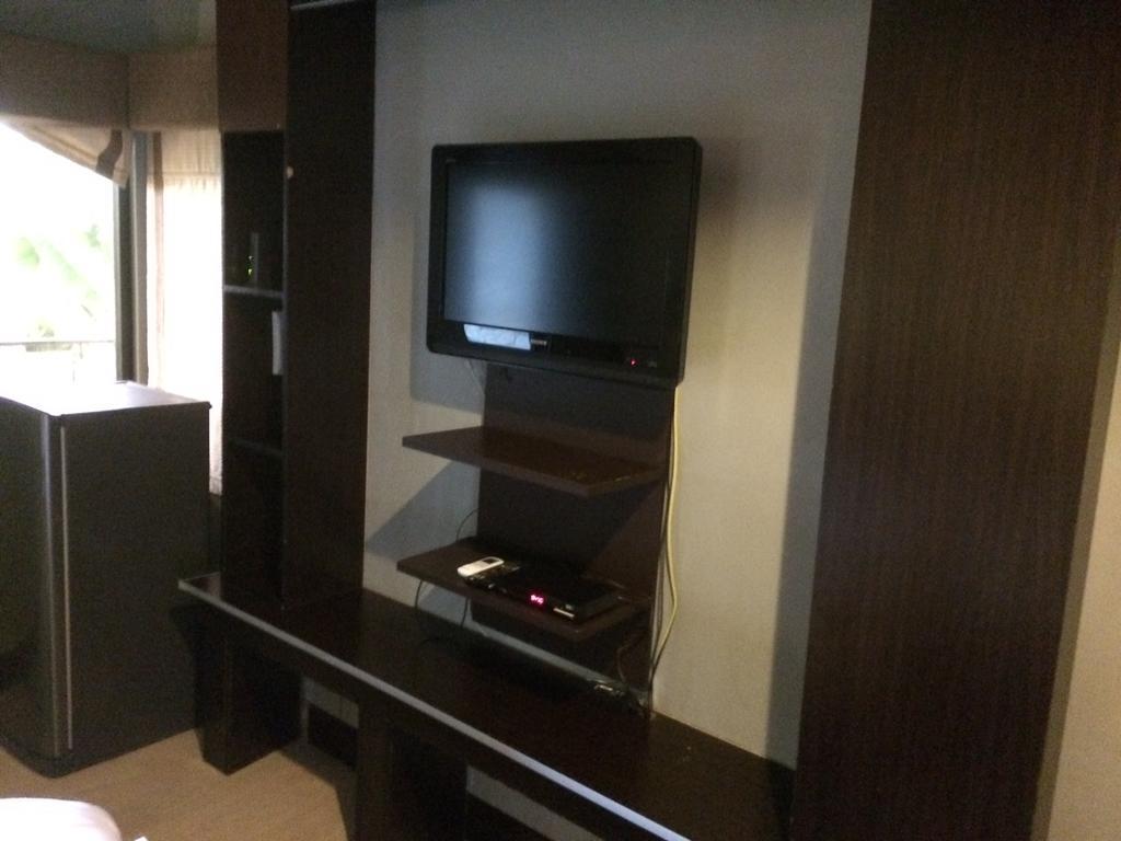 Mactan Breeze - Airport Bed And Breakfast มักตัน ภายนอก รูปภาพ
