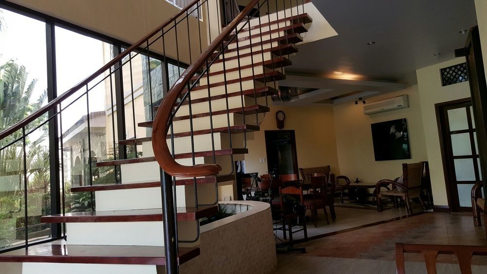 Mactan Breeze - Airport Bed And Breakfast มักตัน ภายนอก รูปภาพ